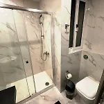 The Urban 招待所 4*