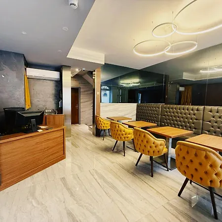 The Urban Pensiune 4*