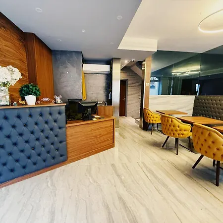 Pensiune The Urban 4*