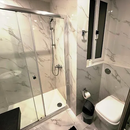 The Urban Pensiune 4*