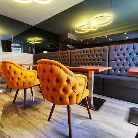 The Urban 4*