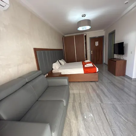 Πανσιόν The Urban Gzira