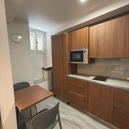 The Urban 4*